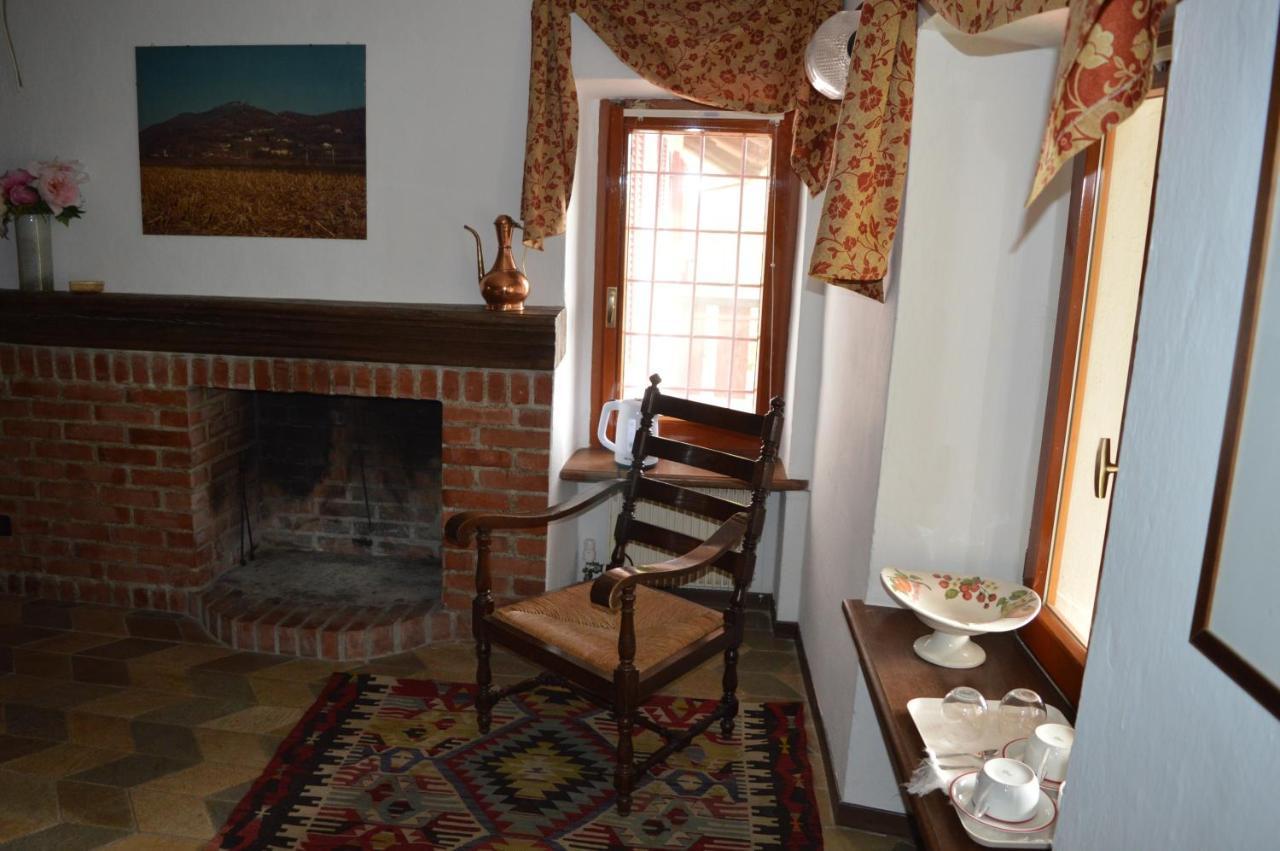 L'Uovo E La Faina Bed & Breakfast Busca Exterior photo